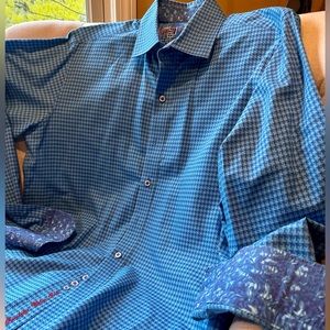 Robert Graham Shirt Medium(ClassicFit) / Breathable & Lightweight / 100% Cotton